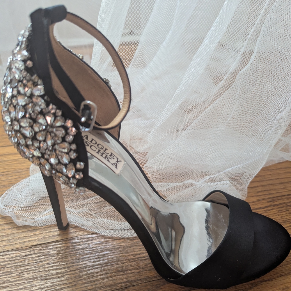 Badgley Mischka Black Embellished Heels with Ankle Strap NWB